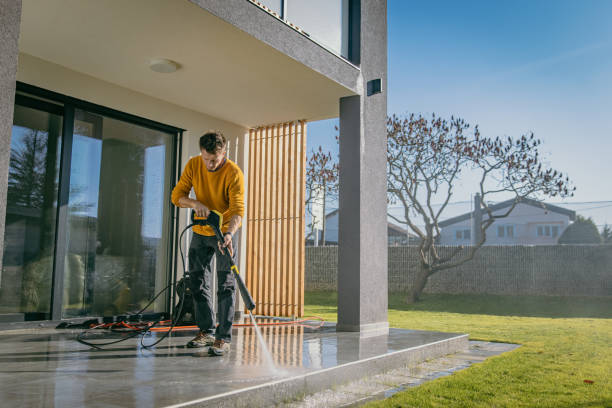 Professional Pressure Washing Services in Devine, TX